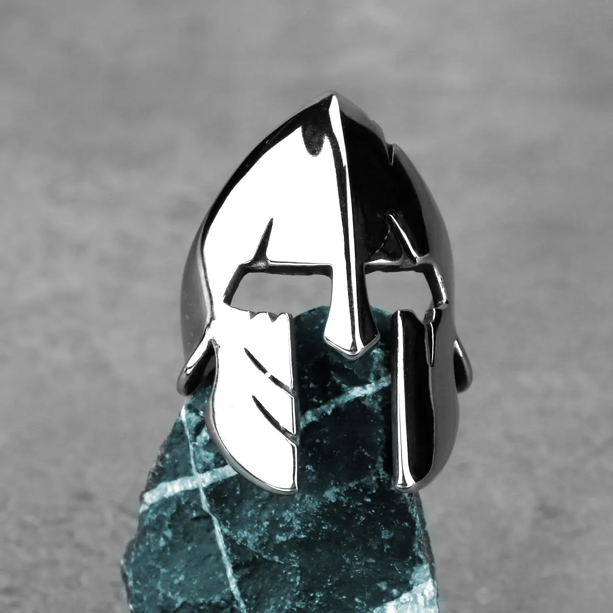 Men\'s Spartan Warrior Mask Ring Hip Hop Simple Charm Punk Boutique Handmade Viking Jewelry Ring Creative Gift Wholesale