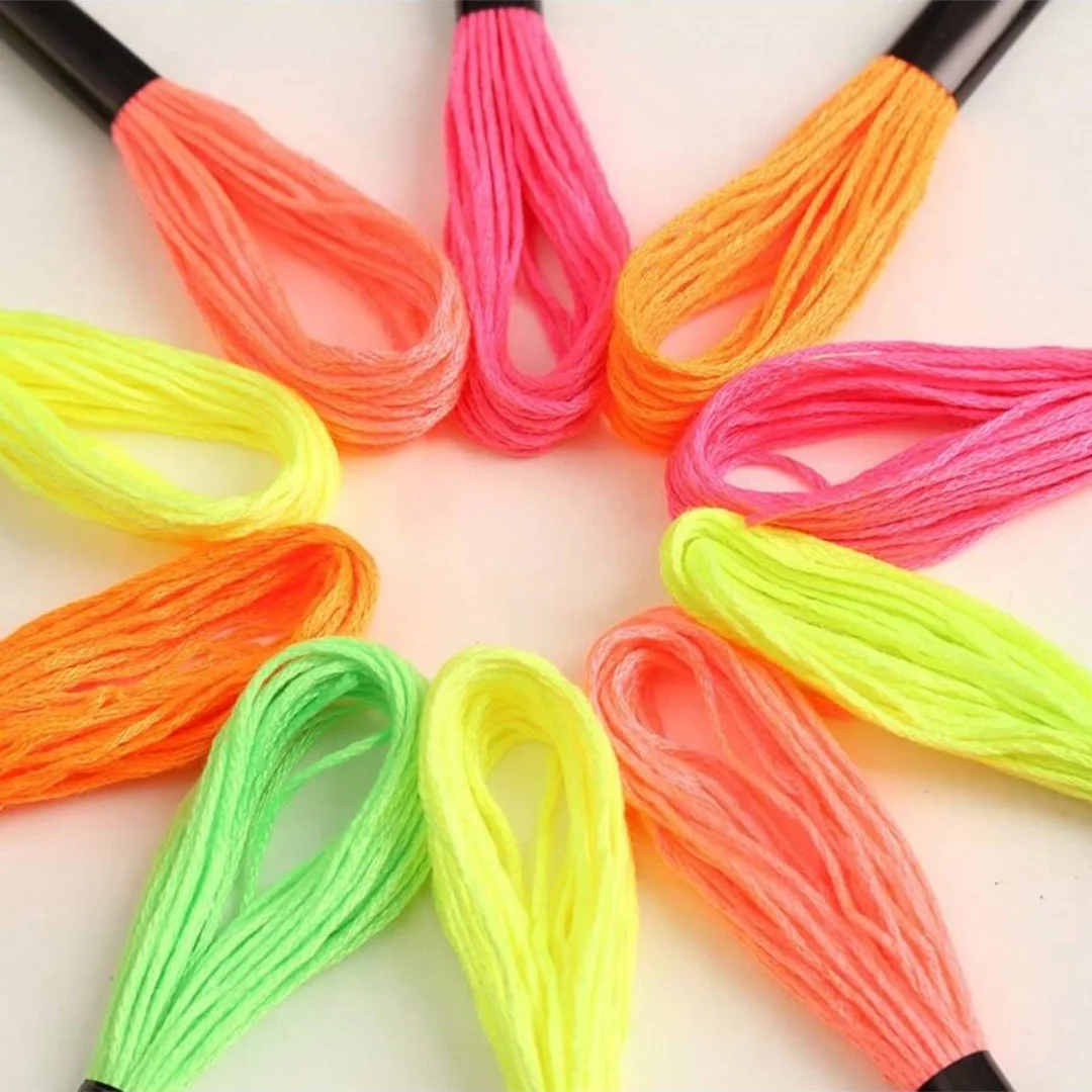 12 stücke Kreuz Stich Stickerei Floss Färben Linie Fäden Fluoreszierende DIY Weben Armband String Nähen Fäden Für Stickerei – Detail 3