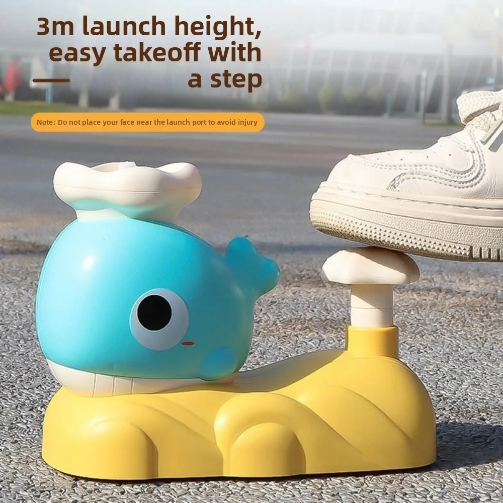 

Foot Launcher Whale Jet Propulsion Toy Soaring Propeller Whale Model Propeller Garden Game Flying disc launcher Garden Game