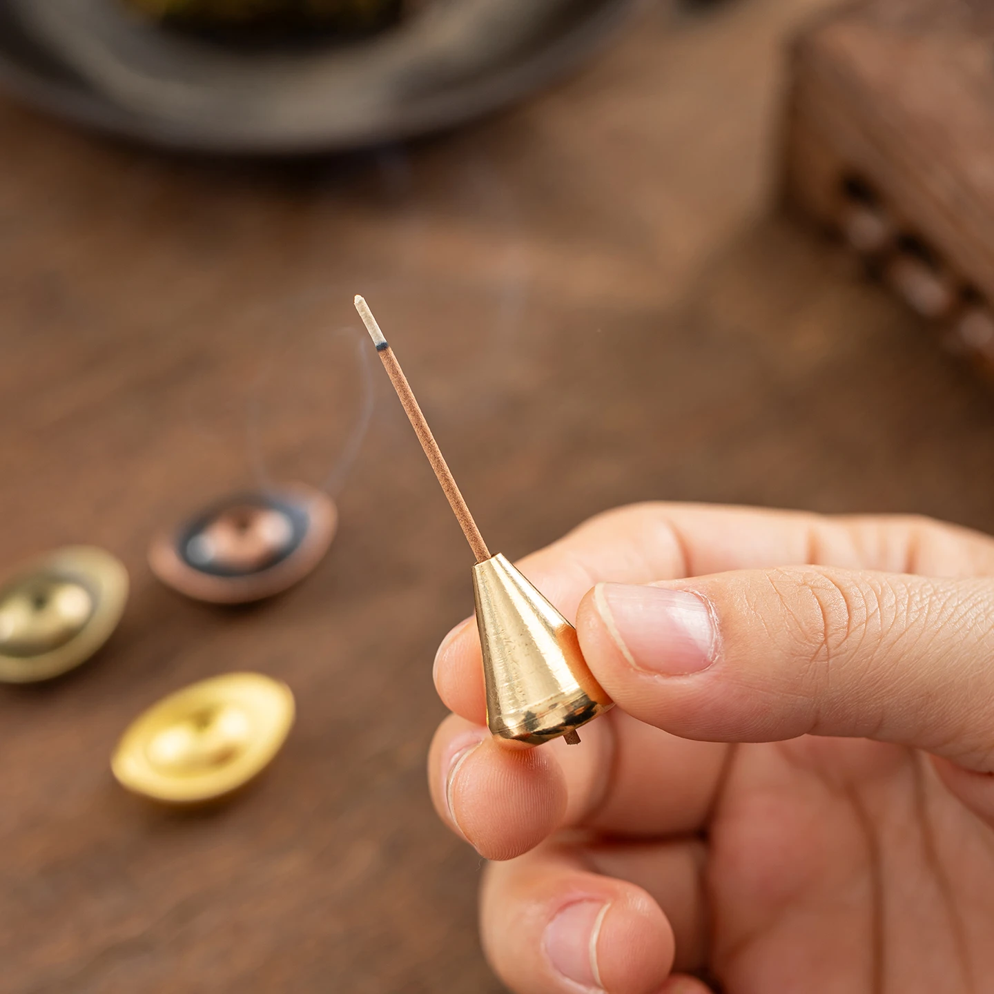 Gold Ingot-Shaped Incense Holder, Suitable for Stick Incense, Small Incense Burner, Exquisite, Easy to Store and Carry