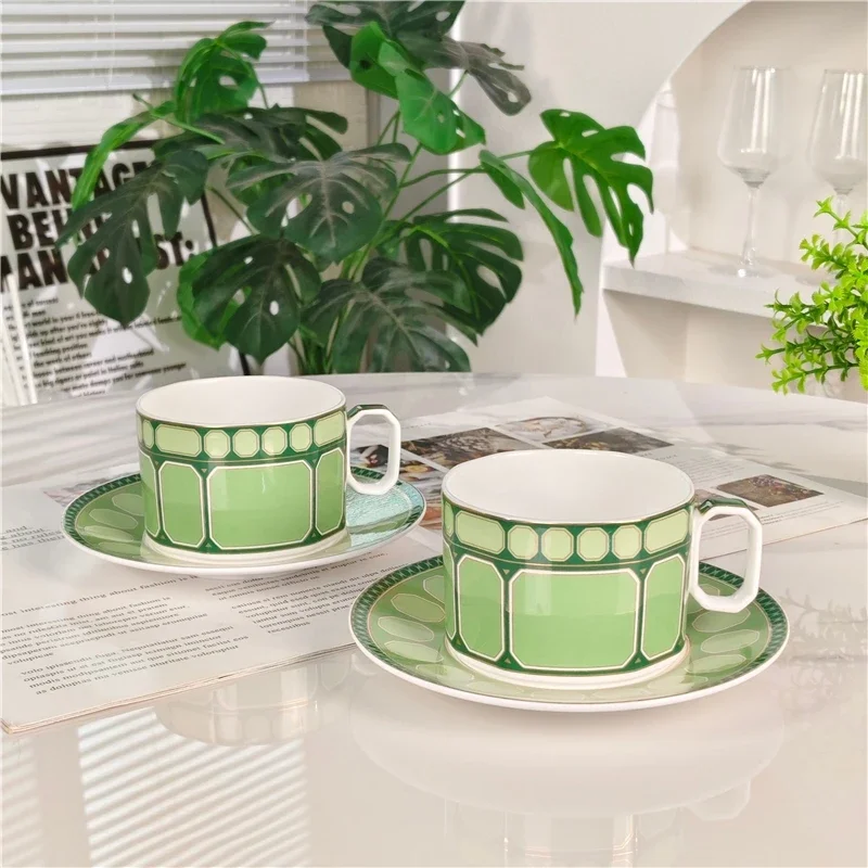 Modern Novel Design Jungle Animals Coffee Cups Saucer Set Eco-Friendly Morden Luxury Ceramic Porcelain Plate Reusable Customized