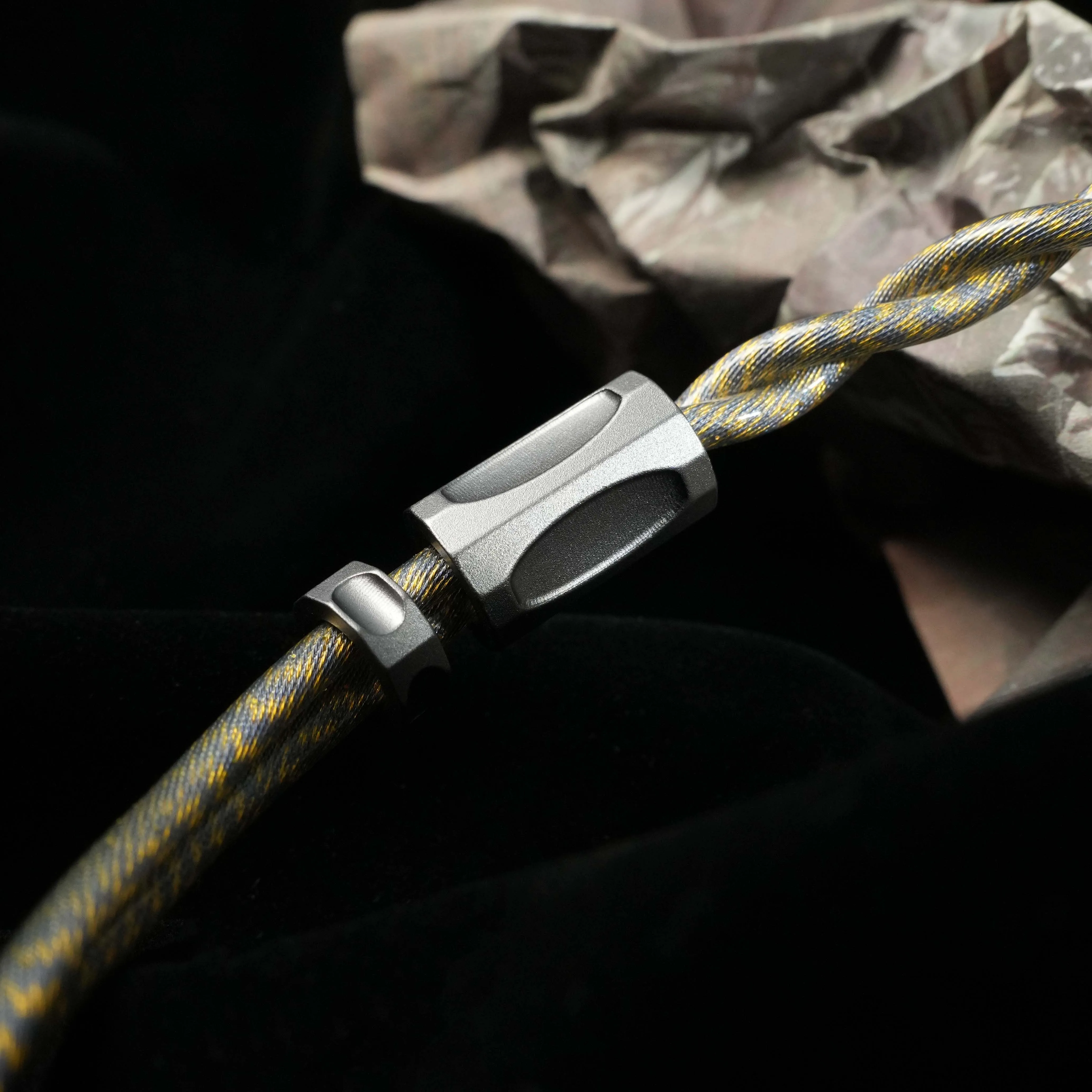 TRKAPLST-08 2core Flagship Multi-Element HIFI Earphone Upgrade