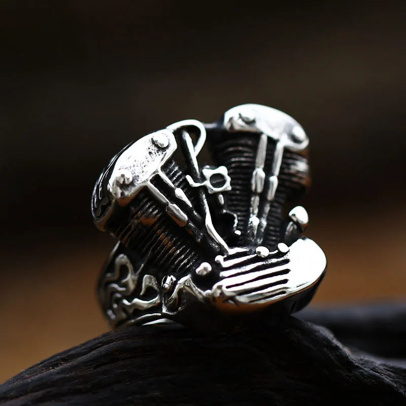 Beier 316L Stainless Steel Ring Fashion Locomotive Ring Punk Cool Men\'s Biker Wing Motorcycle Engine Ring LLBR8-555R