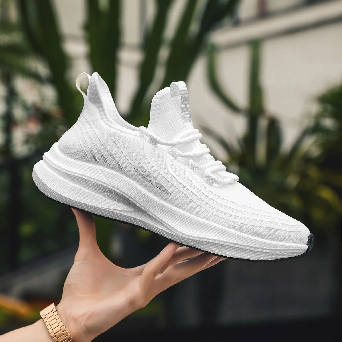 

2025 Summer Outdoor Non-Slip Shock Absorbing Sports Tennis Shoes Men Running Shoes Professional Training Carbon Plate Sneakers
