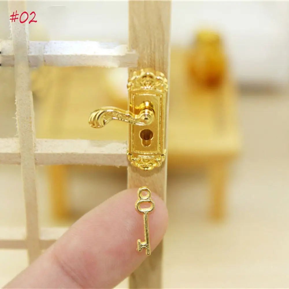 

1pc Fashion Retro DIY Accessories Door Lock Mini 1/12 Dollhouse Miniature Key