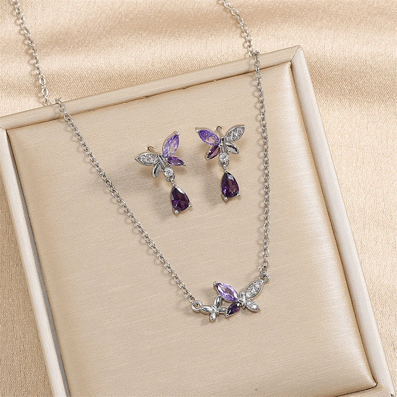 

Роскошный комплект украшений из кубического циркония: колье и серьги для стильных женщин, идеально подходит для путешествий, вечеринок и банкетов.