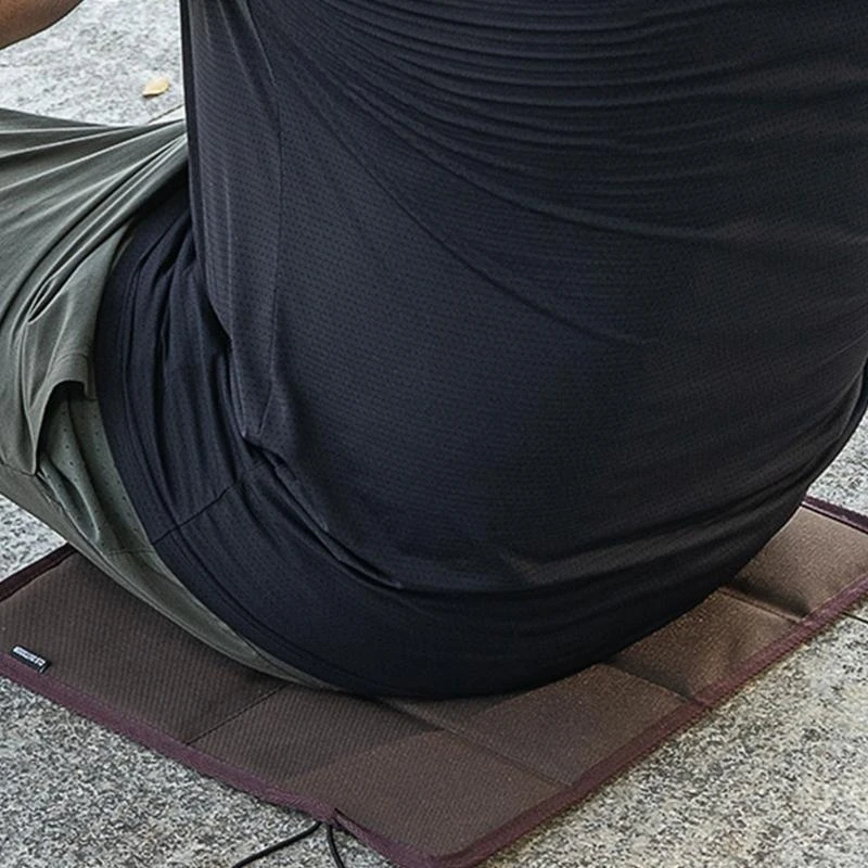 Folding Outdoor Cushion With Moisture Barrier Seat Pad For Campers Hikers And Nature Enthusiasts 37JD