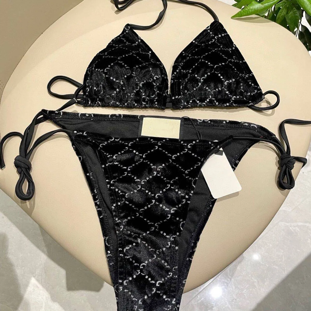 2025, novedad de verano, Bikini dividido colgante con cuello estampado de primavera caliente para vacaciones en la playa para mujer