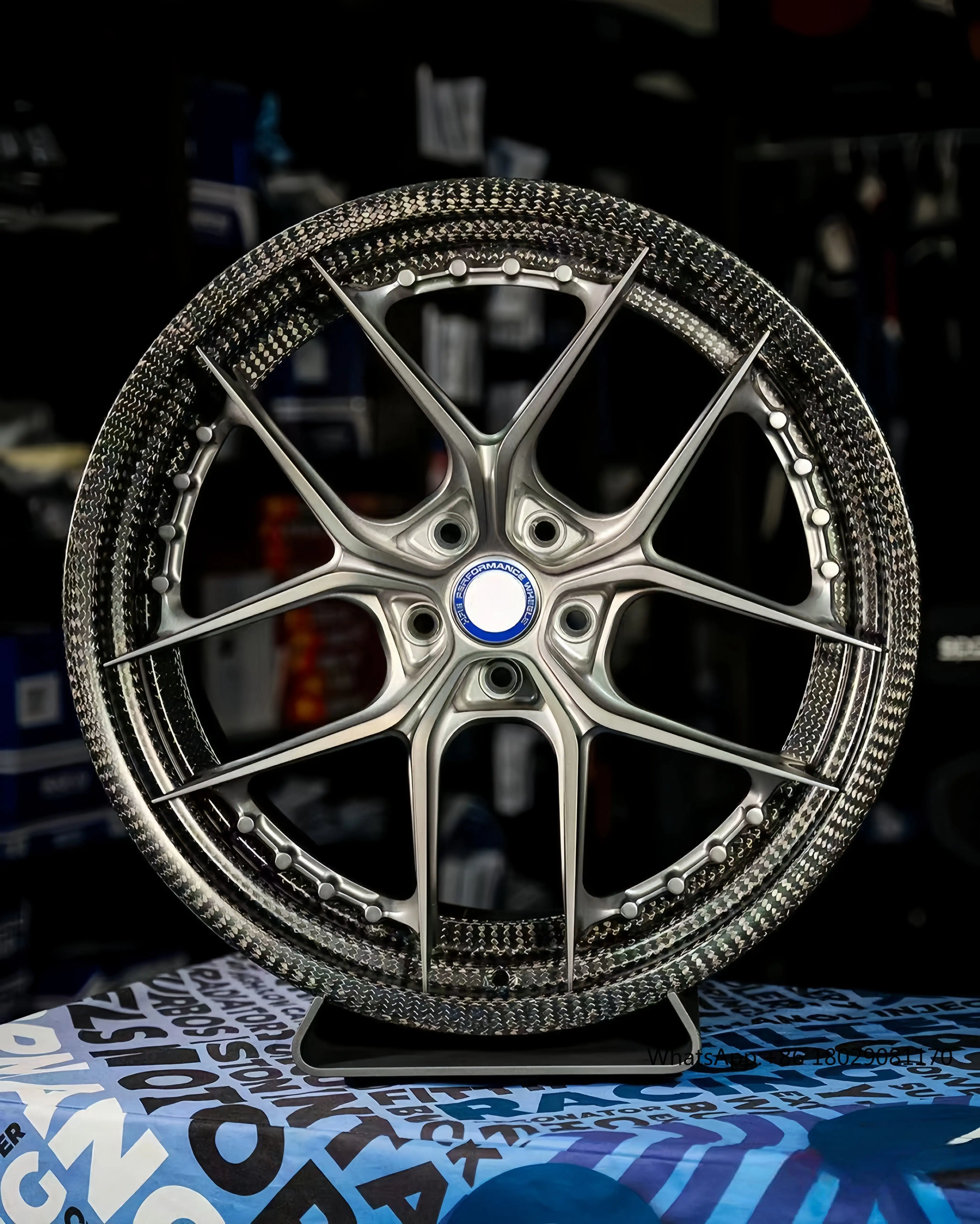 

XINLAI HOT sale Carbon fiber customization 5x120 5x112 5x114.3 18 - 24inch 2-piece Forged Wheels for Lamborghini Ferrari