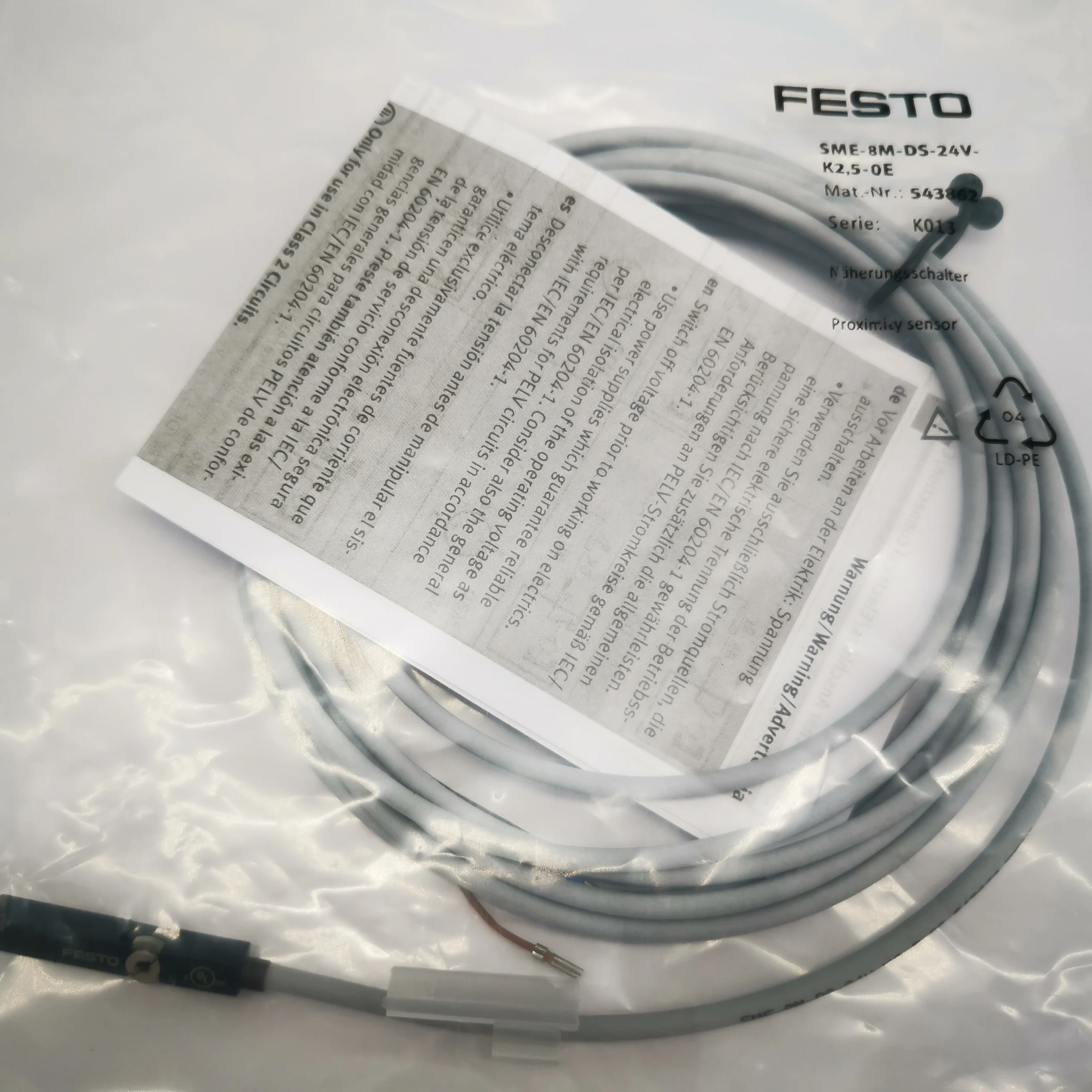 

FESTO SMT-8M-A-PS-24V-E-2.5-OE 574335