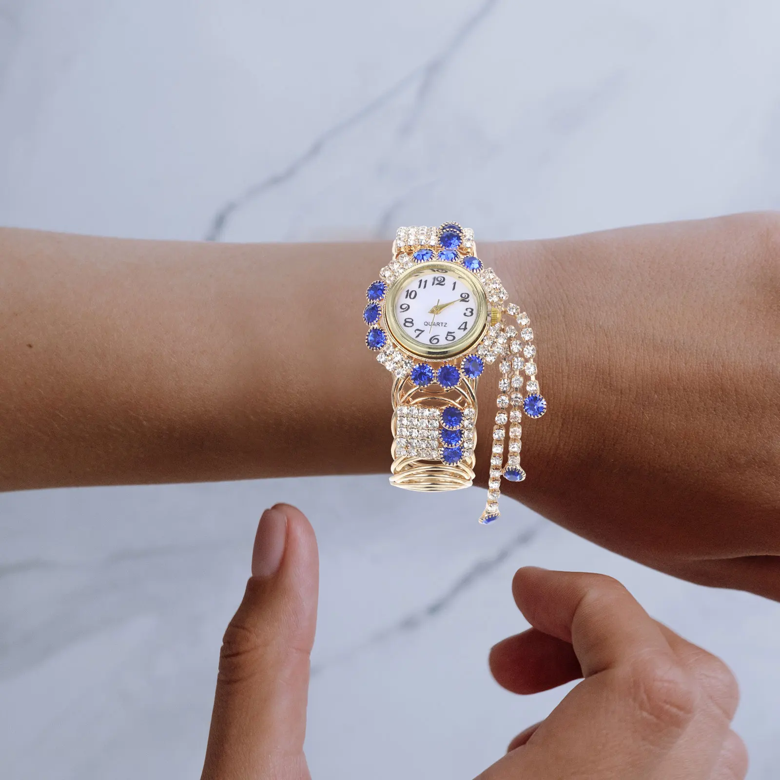 

1pc Quartz Women Watch Golden Bracelet Blue Fashion Lady Jewelry Suits Watches Timepiece Accessories Female Bracelet