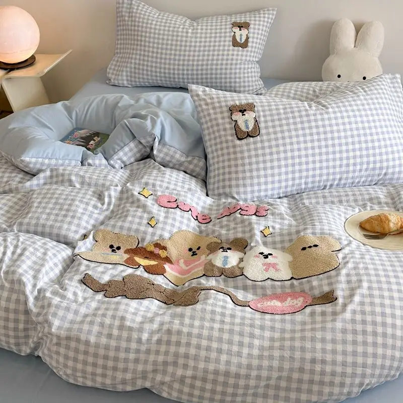 

Cartoon Cute Towel Embroidered Bedroom Home Washed Cotton Four-piece Student Dormitory Quilt Set 3-piece Bed Linen Set