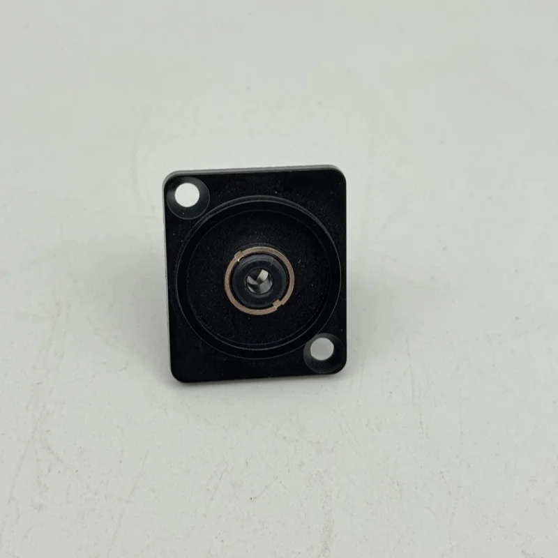 1PC Quick 3.5mm Headphone Jack Panel Adapter 86 Socket Female Round Connector D-Type Module