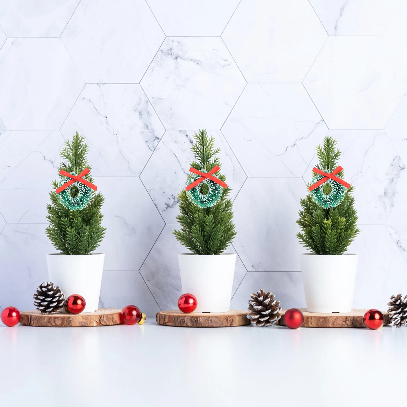 

24 Pcs Christmas Wreath Mini Garland House nament Home Decoration Outdoor Hanging Xmas Adornment Stylish Beautiful Holiday