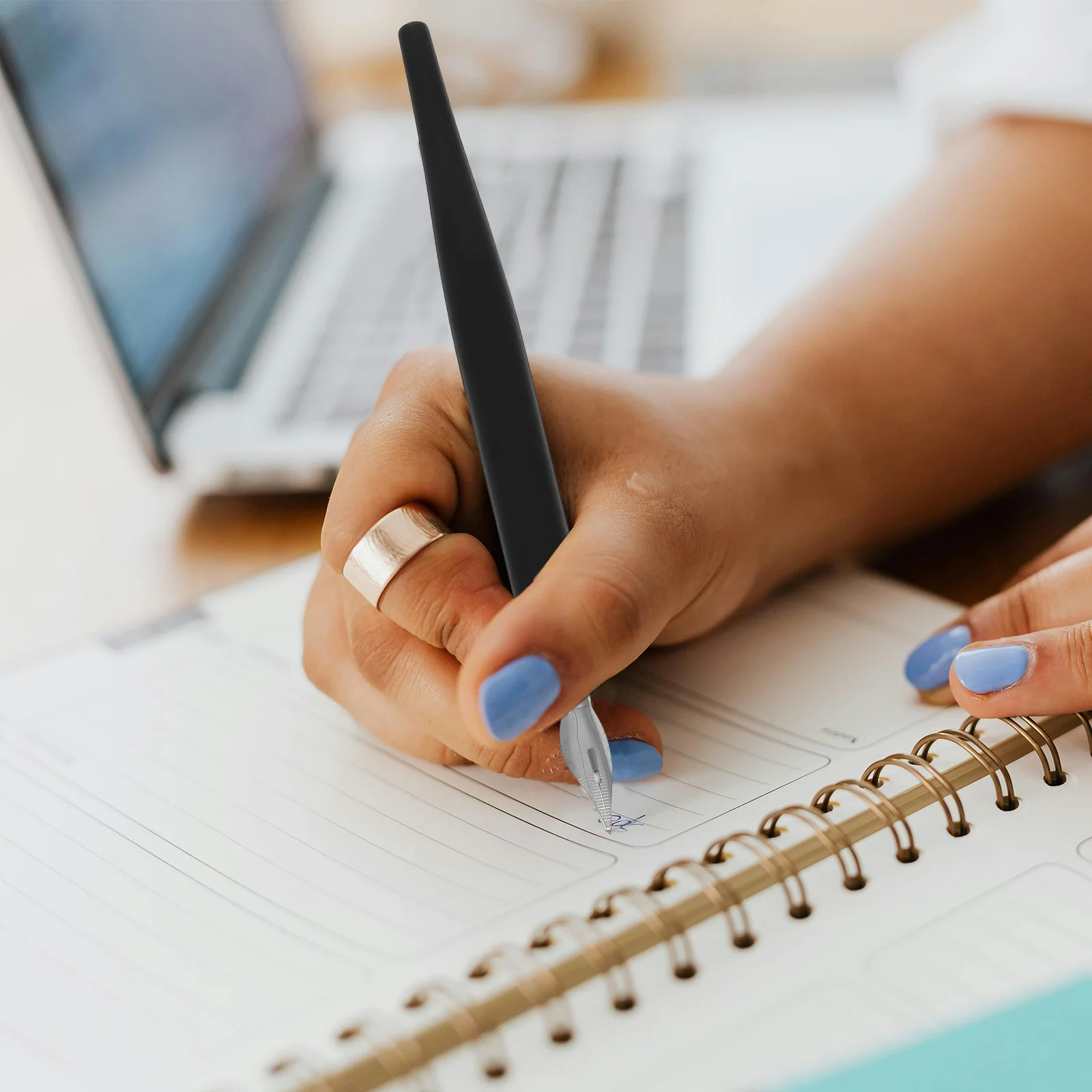 

1 комплект, 1 комплект, деревянный держатель для ручек, сменные наконечники для рисования, эскизов, каллиграфии, комиксов, иллюстраций, художника, обучение