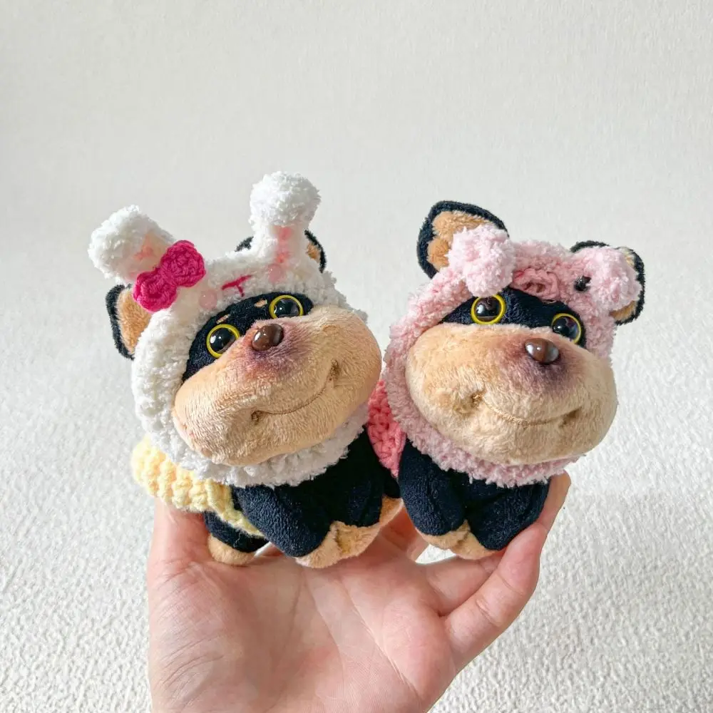 Muñeco suave de dibujos animados de abeja, llavero de muñeco de perro de peluche con sombrero, colgante de bolso de cachorro de abeja, moda con delantal, llavero de perro de abeja, colgante de bolso