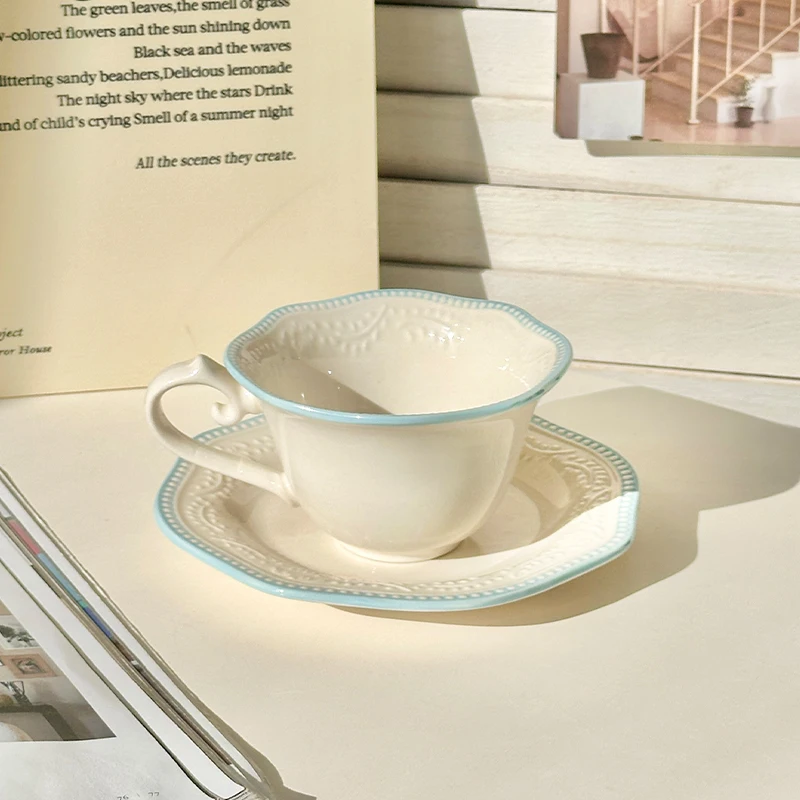 

Gift Box Style French Style Relief Ceramic Cup Dish Sets 250ml Pigmented Craft Handle Exquisite Mugs Afternoon Tea Dessert Dish