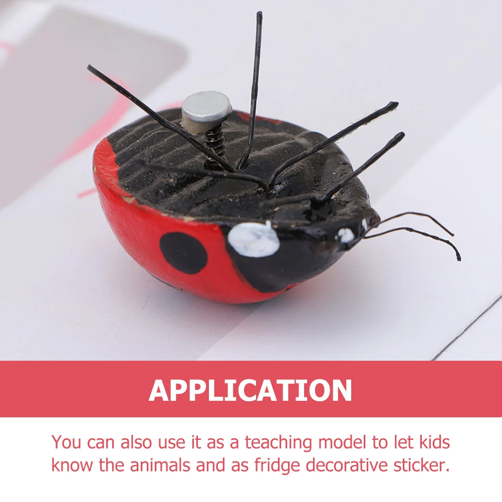 

4Pcs Ladybird Decor Artificial Ladybird Shape Ornament Clay Iron Garden Yard Balcony Lawn Scene Adornment