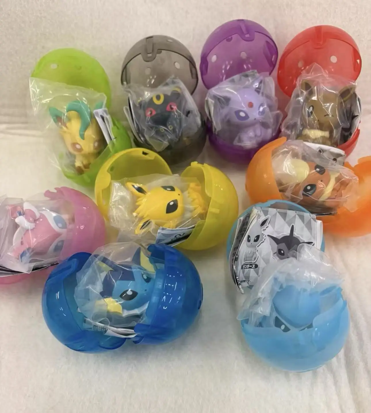 Genuine Gacha Scale Model The Little Adventure Series Eeveelution Espeon Flareon Vaporeon Action Figure Toys