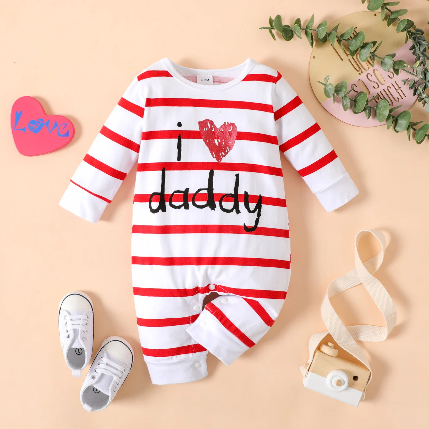 PatPat Baby Boy/Girl 95% Cotton Long-sleeve Love Heart Letter Print Stars/Striped Jumpsuit