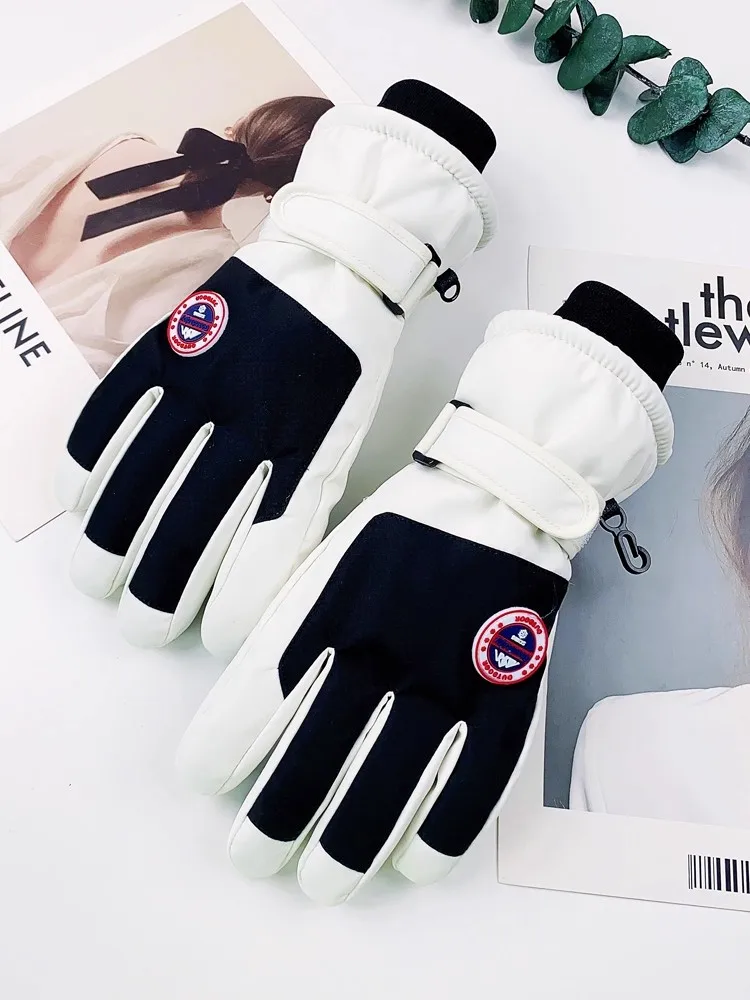 

Waterproof Anti-slip Fleece Skiing Gloves for Winter Cycling and Motorcycle Riding, Warm and Outdoor Use for Men and Women