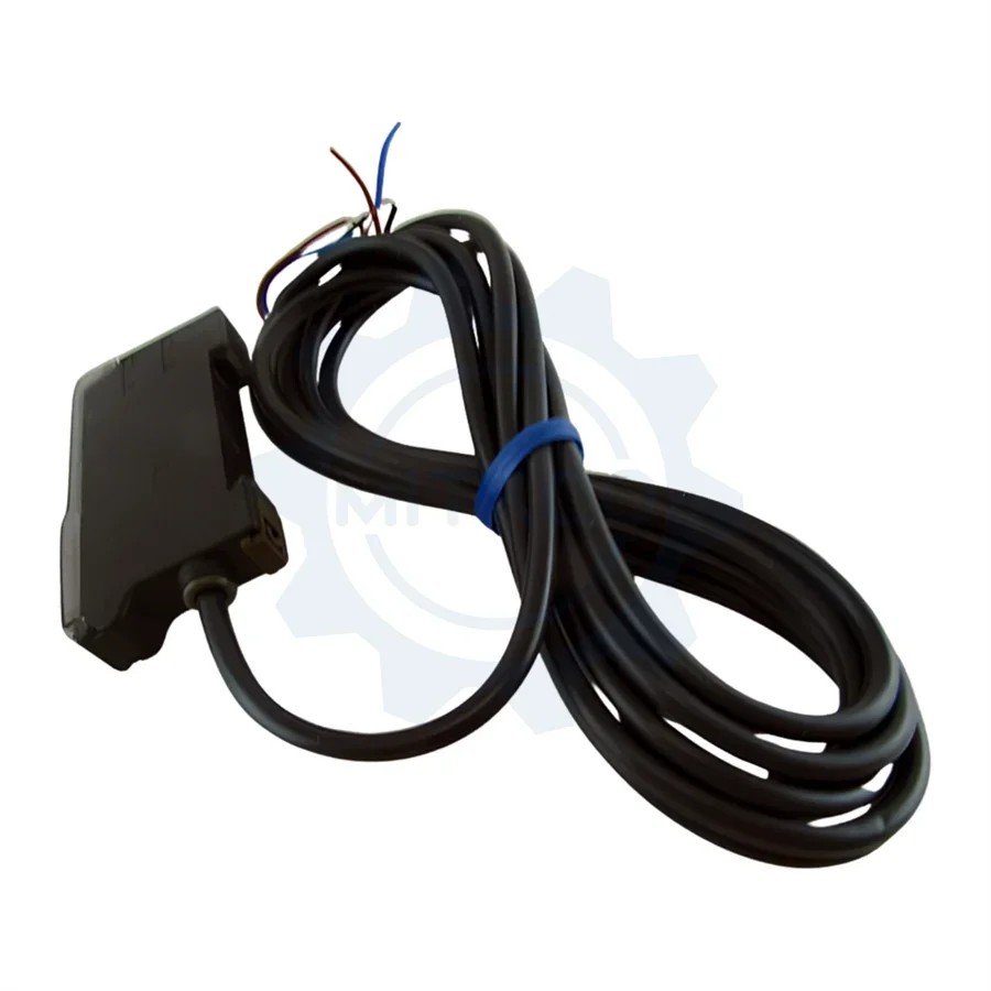 E2EC-C1R5D1 Novo e Original sensor de proximidade indutivo E2ECC1R5D1 sensor industrial