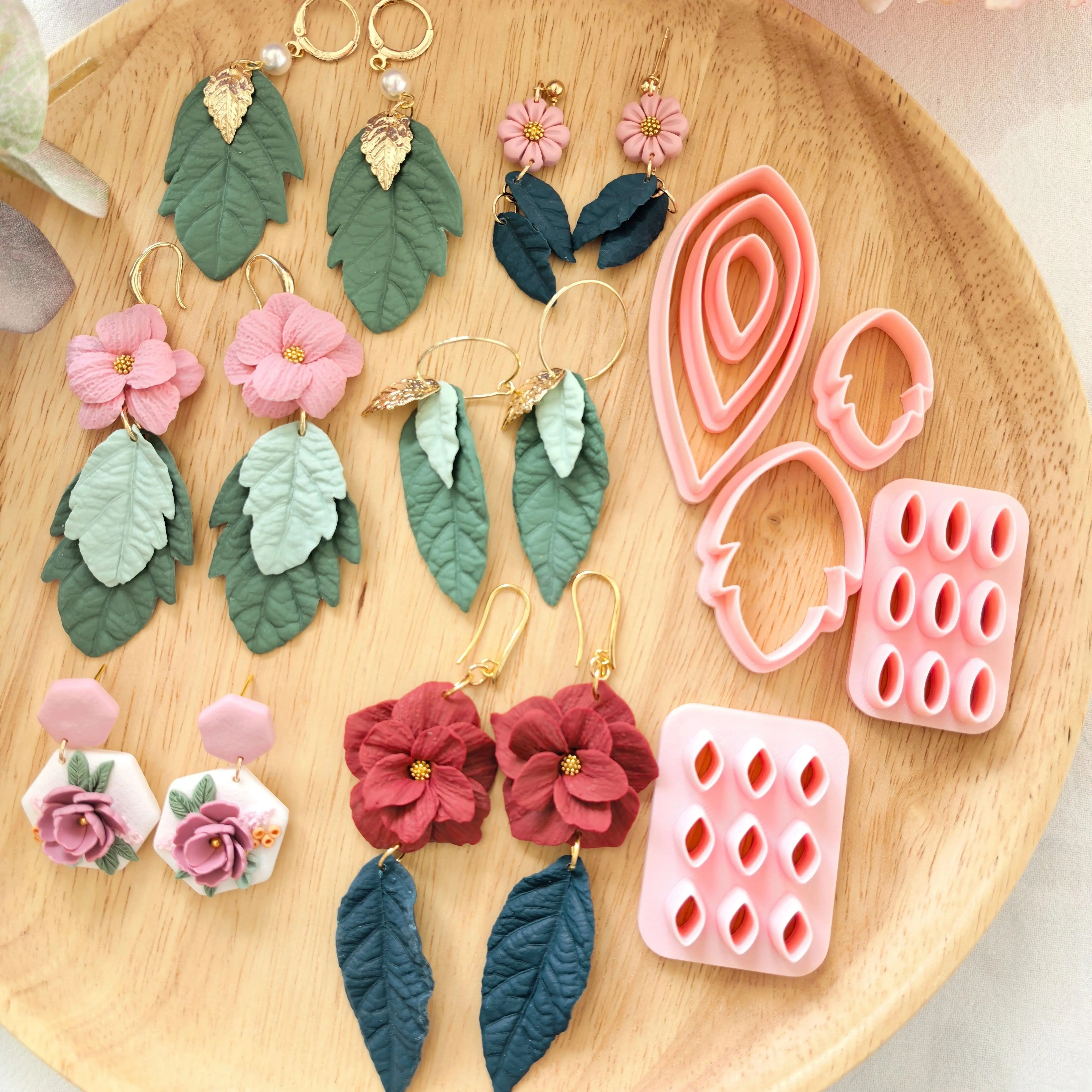 

3D Floral Leaf Set Polymer Clay Cutter Soft Pottery Earrings Hollow Mold DIY Clay Earrings Jewelry Pendants Clay Tool