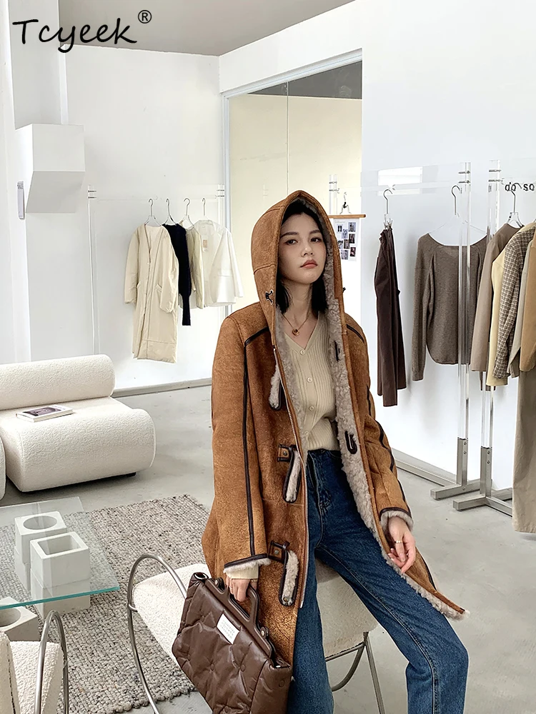 Tcyeek Prawdziwa Wełna Jesień Zima Elegancki Modny Płaszcz z Kapturem Brązowy Średniej Długości Damski Wełniany Płaszcz z Kożucha Futro Fourrures Femme