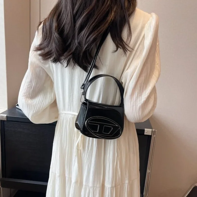 

2025 SS Multi-Way Underarm Bag, Convertible Top Handle & Crossbody Purse for Women, Architectural Day to Night Tote