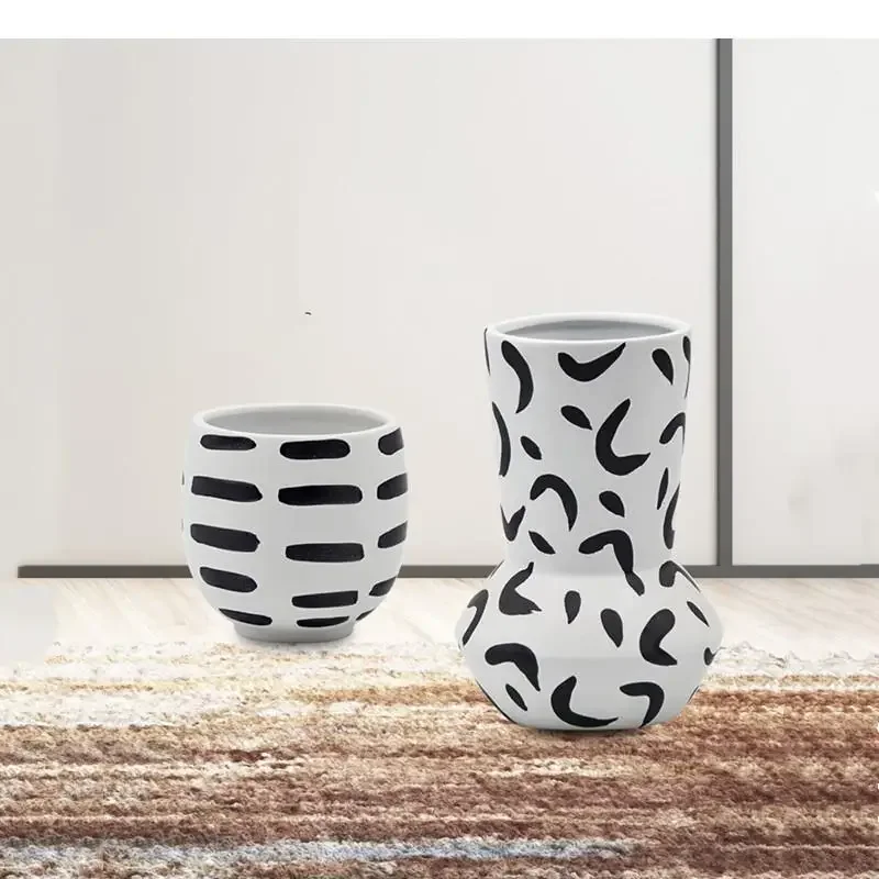 Ceramic Vase Black and White Spots Flower Arrangement Accessories Flower Pot Handmade Modern Home Decoration Crafts Vases