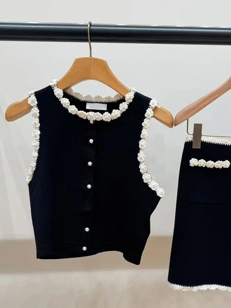 

Ele Floral Knitted Vest And Skirt Set High-End Women's Faion Summer Outfit round Ne Button Closure Polyester Fiber
