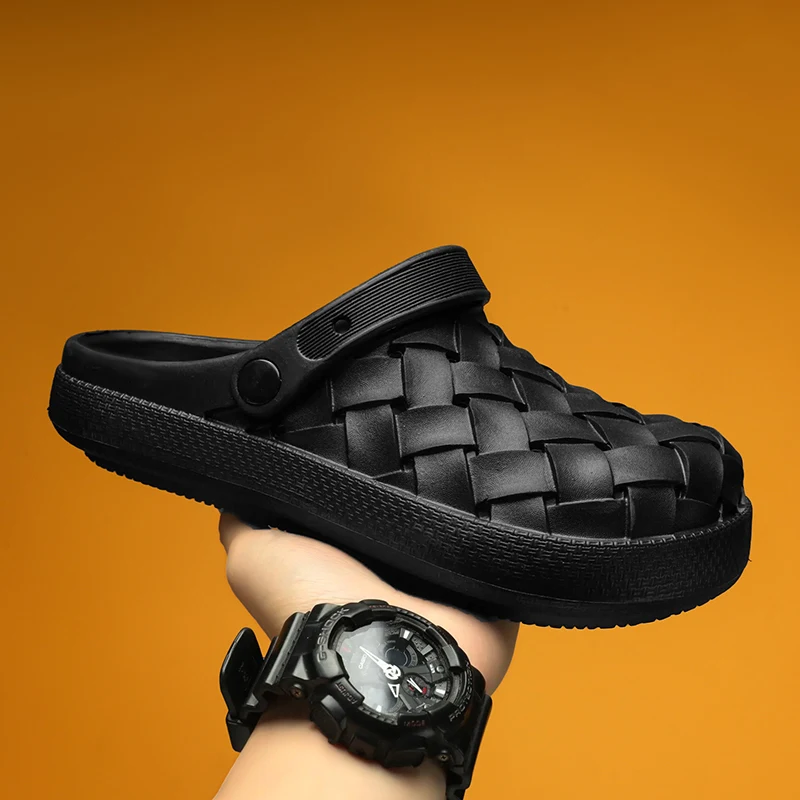2026 New Mens Sandals Fashion Braided Upper EVA Clogs for Men Lightweight Anti-skid Beach Shoes Closed-toe Slippers for Men