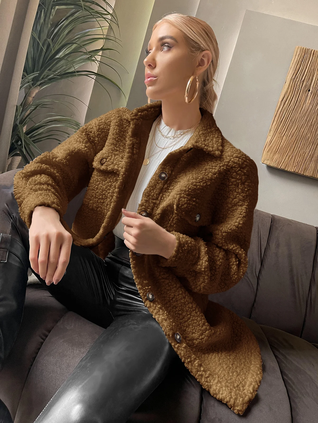 

Женское литературное винтажное свободное шерстяное пальто с лацканами ягненка, однотонное, с длинными рукавами, модный классический стиль