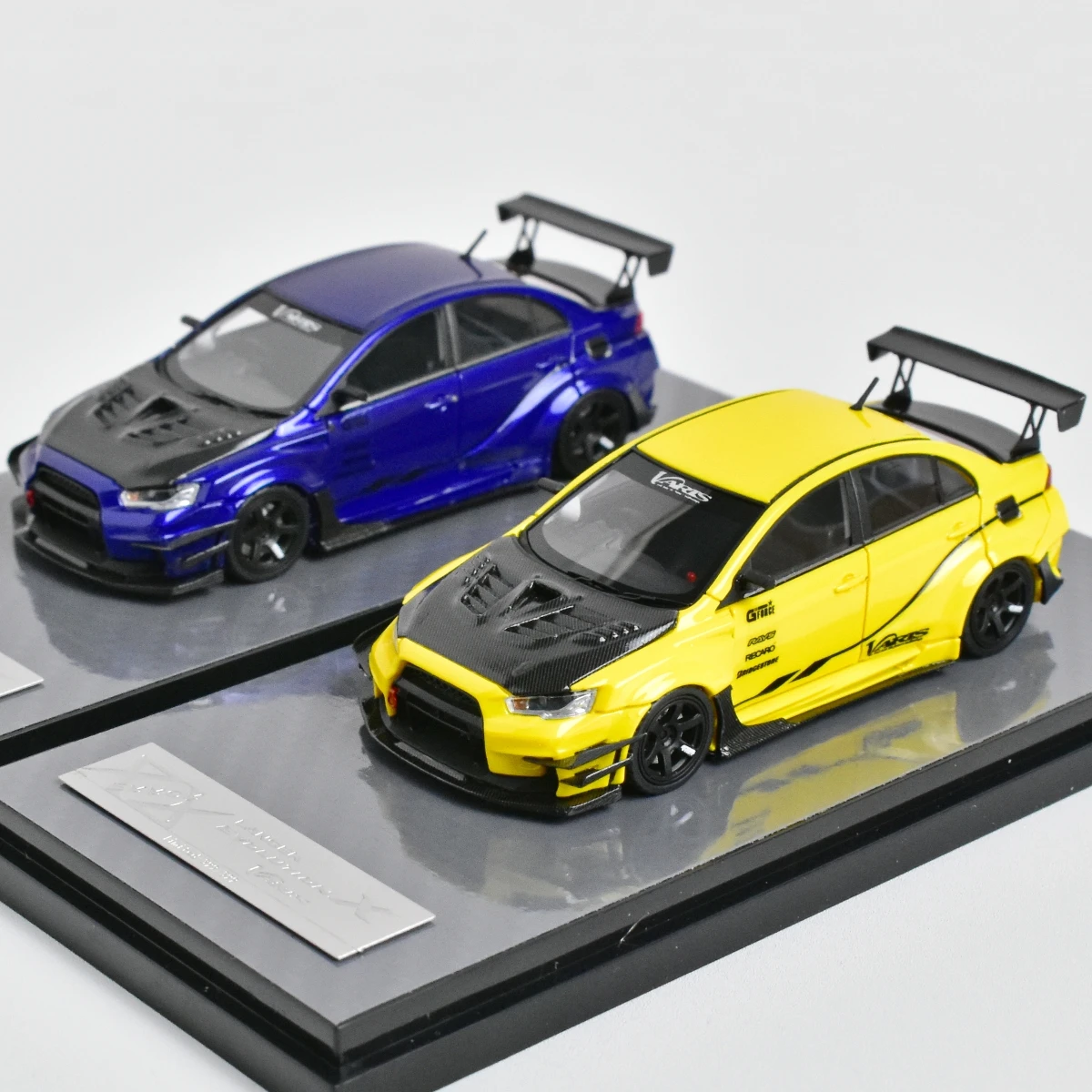 

Модель автомобиля, отлитый под давлением, 10 поколение, 404 ошибка 1:64 EVO X Varis