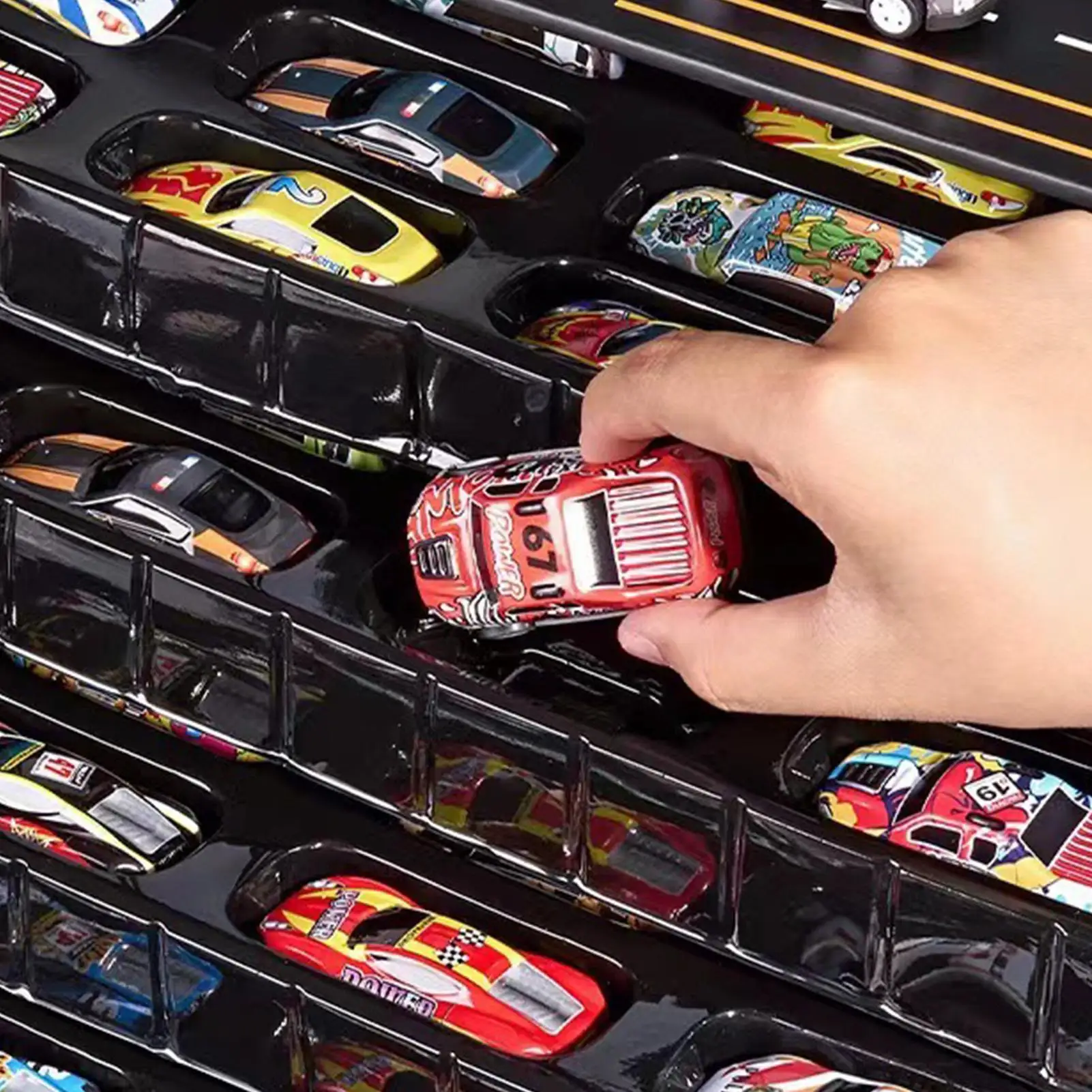 Auto da tirare indietro 24 pezzi Macchinine pressofuse Veicoli tascabili piccoli Mini set di auto Assortimento per bambini Bambini Ragazzi Ragazze