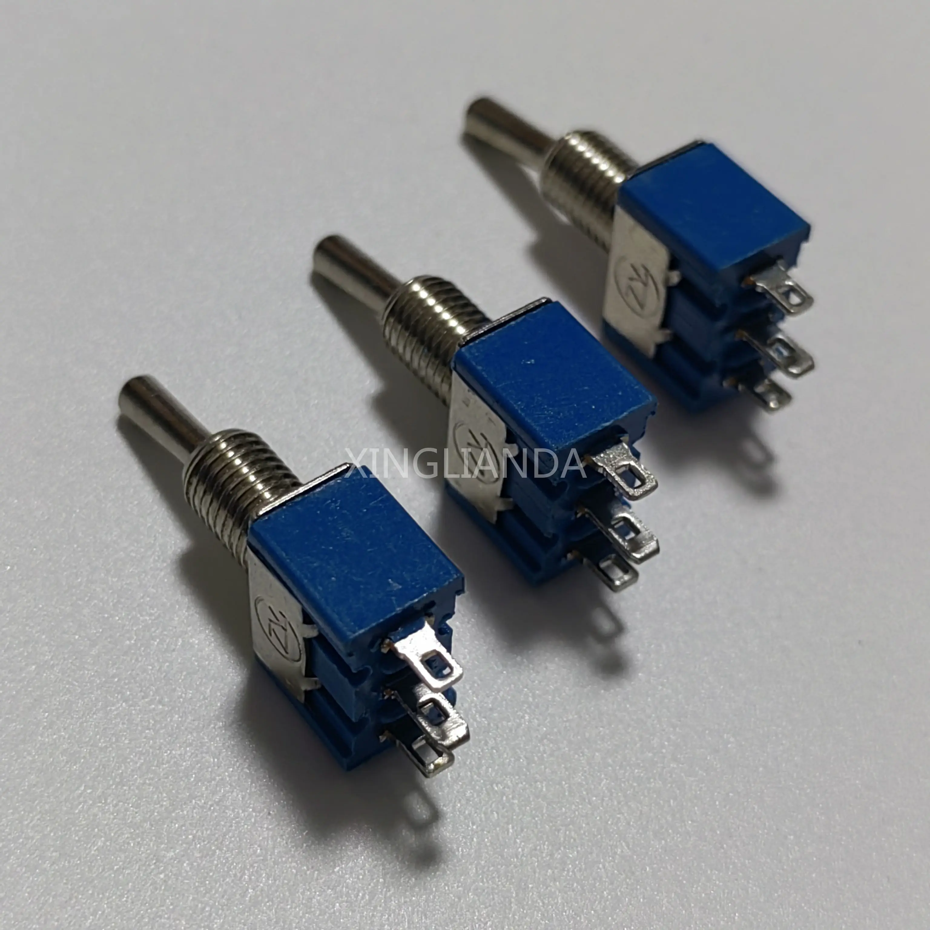 10PCS Toggle Switch ON-OFF-ON 3Pin 3 Position Latching MTS-103 125VAC/6A 250V/3A Power Button Switches