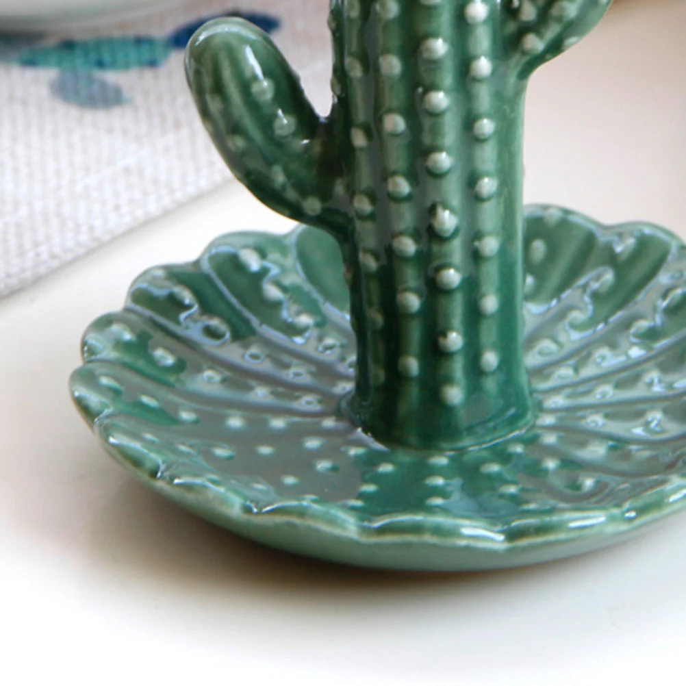 

Green Ceramic Jewelry Dish Cactus Shaped Ring Holder Tray Smooth Functional Decorative Plate for Cosmetics Arrangement Wedding