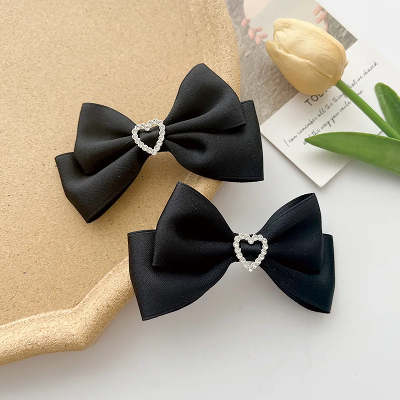 1 Paar herzförmige Strass-Satin-Haarspangen mit Schleife, mehrfarbige Vintage-Haaraccessoires für süße Haare, vielseitige Alltags-Lolita-Kopfbedeckung – Detail 3