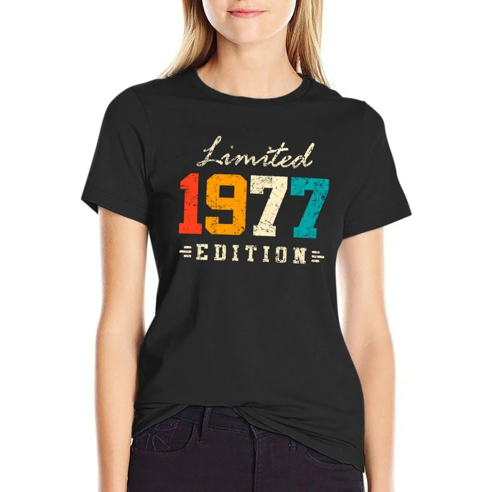 

Made in 1977 Limited edition T-Shirt sweat vintage aesthetic clothes customs design your own Womens clothing