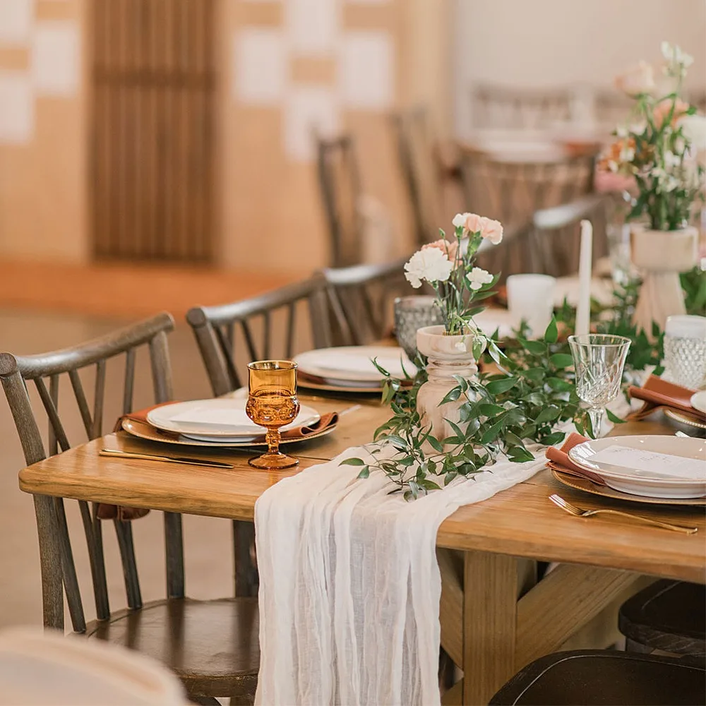 90x400cm Cheesecloth Table Runner Soft Smooth Fabric Delicate Cutwork Gauze Tablecloth Polyester Fiber Pleated Table Runner