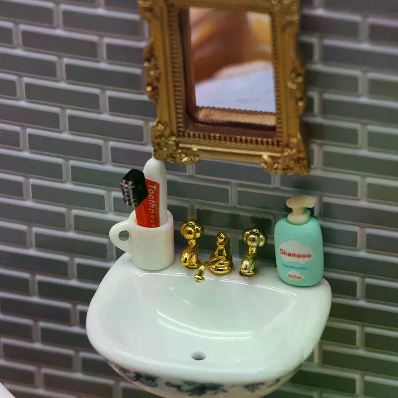 House Miniature Practical Bathroom Accessory Hair Dryer Mirror Model Kits Kids Toys Mini Bathroom Dressing Tool Accessories Dol