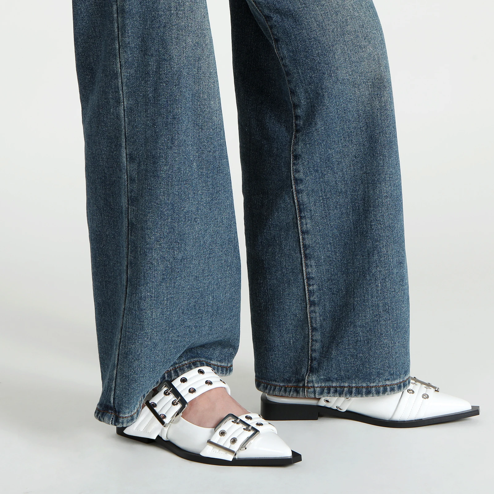 Ballerines à boucle pour femmes, chaussures plates à bride arrière, chaussures confortables à bout pointu