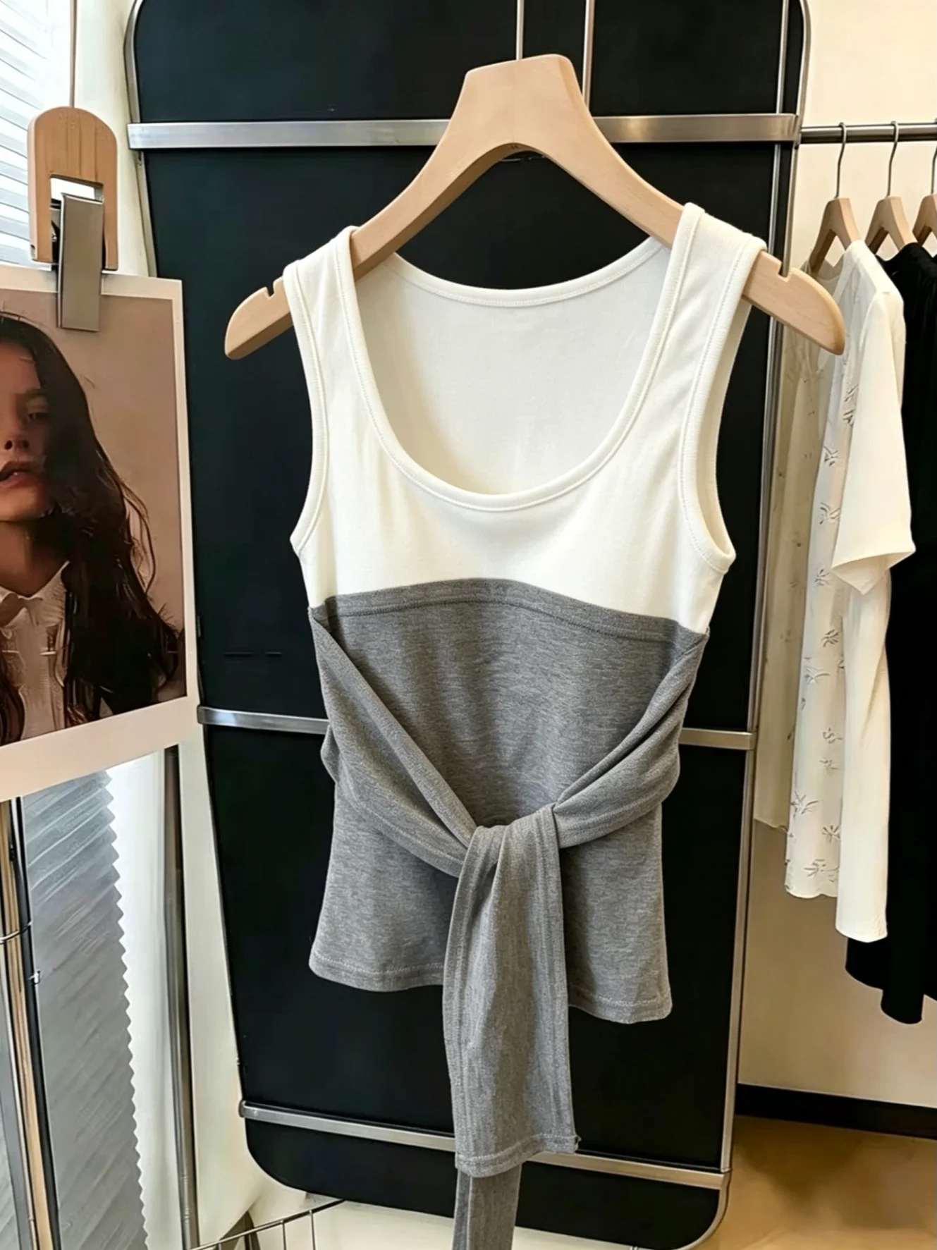 

High-End Korean Style Color Block Sleeveless Vest Women's Summer Waist-Cinching Slimming Top with Belt Short Cotton Blend