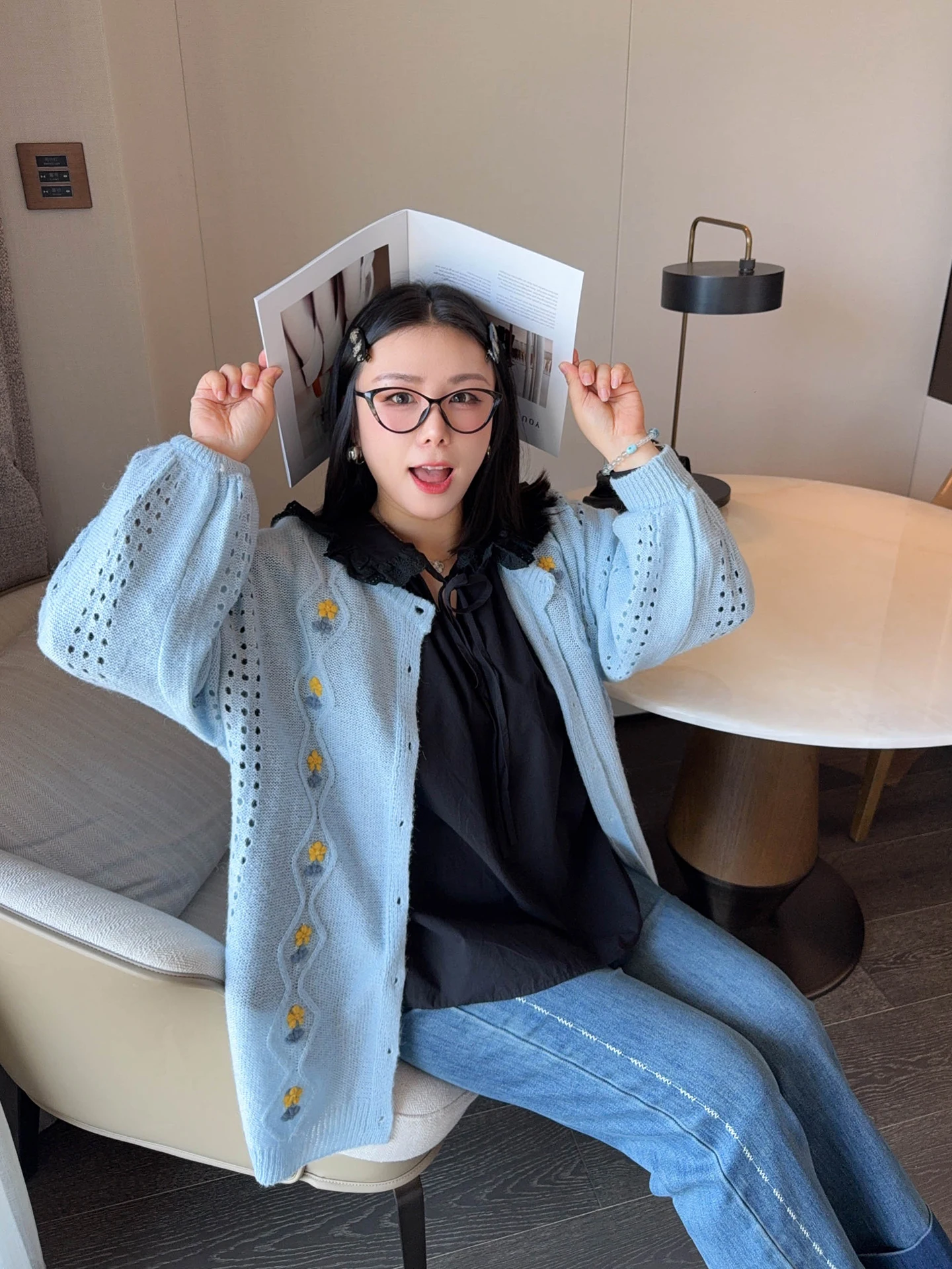 

Женский кардиган VOGANA большого размера, мягкий, нежный, с цветочным узором, вязаный, свободного кроя, осенняя одежда, удобный, длинный рукав, круглый вырез