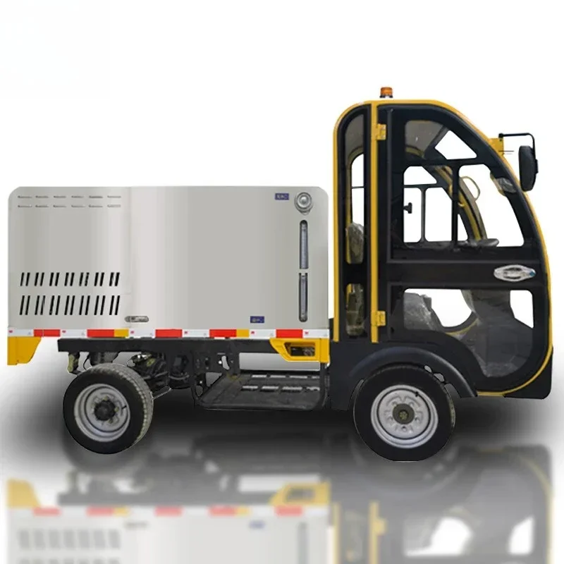 Electric four-wheel high pressure washing truck