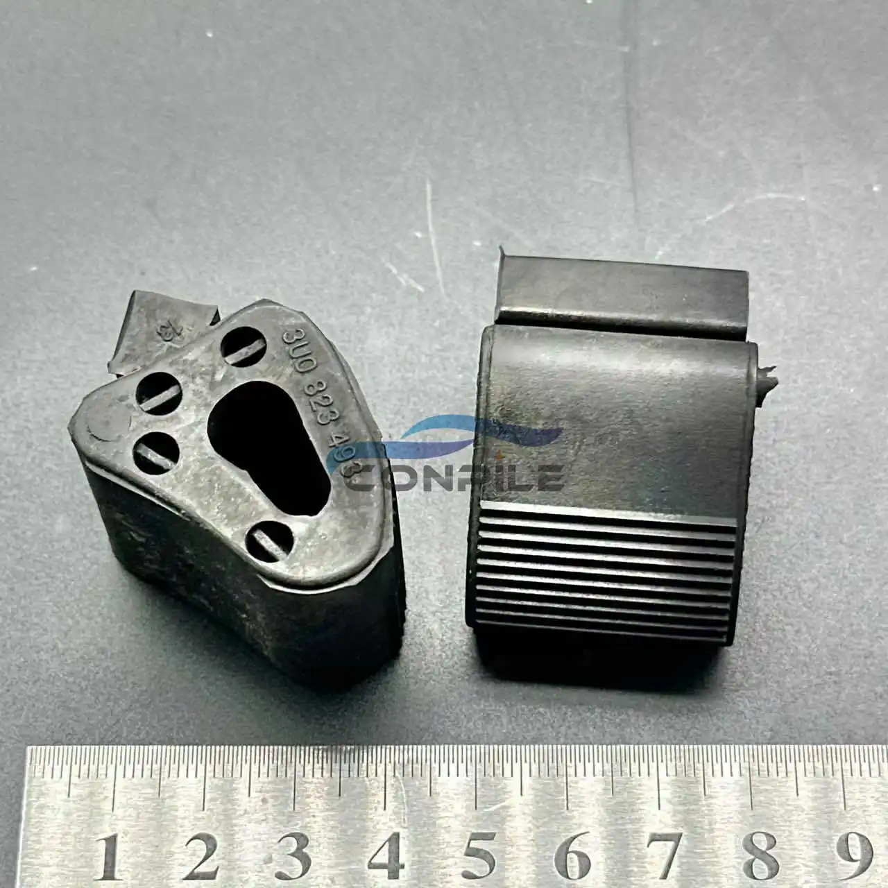 1pc for VW old Bora Passat B5 SKODA Octavia engine hood cover  buffer block rubber cushion pier  3B0 823 493 3U0 823 493