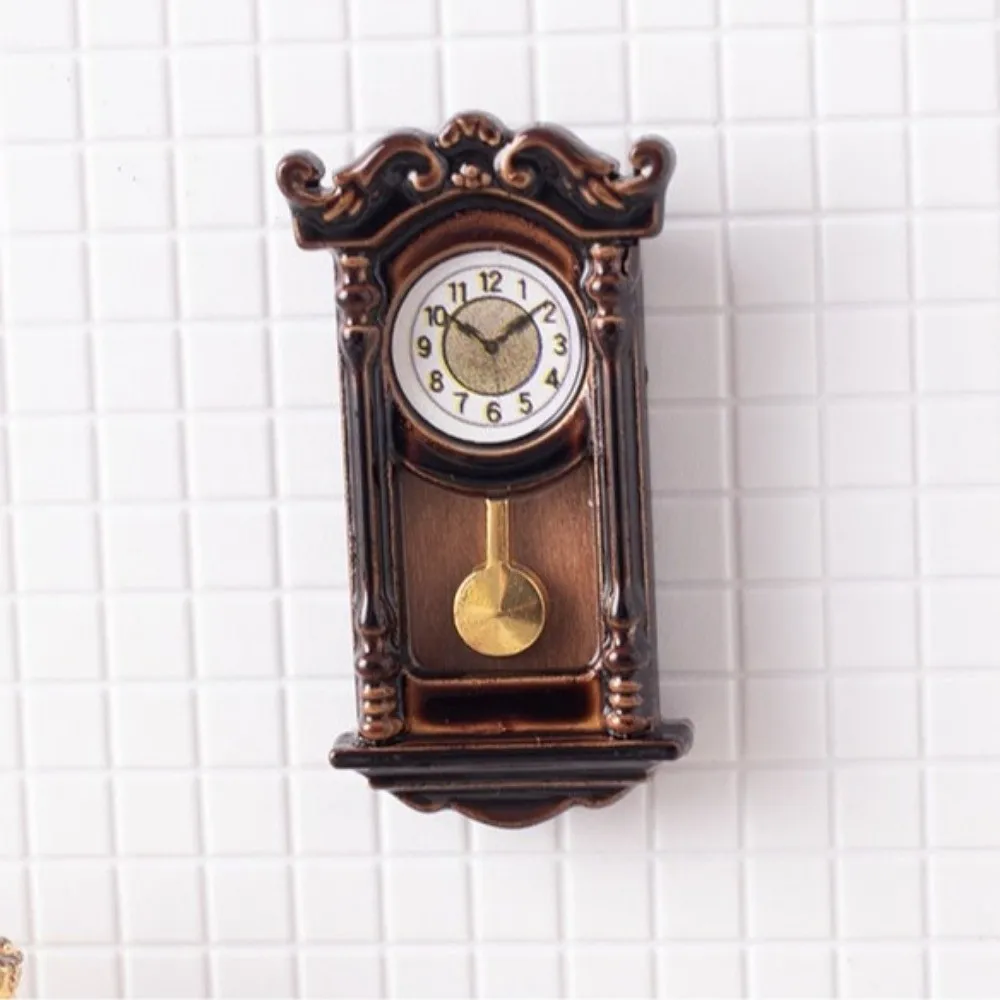 1/12th Scale Doll House Wall Clock Retro Classic Wall Clock Model Micro Scene Simulation Dollhouse Miniatures Living Room Decor view 3