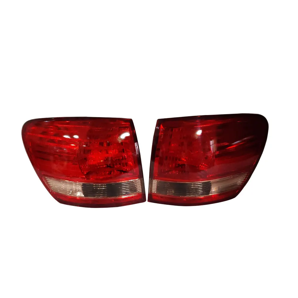 A Pair Car Taillight For Toyota Ipsum ACM26 ACM21 2001 to 2005