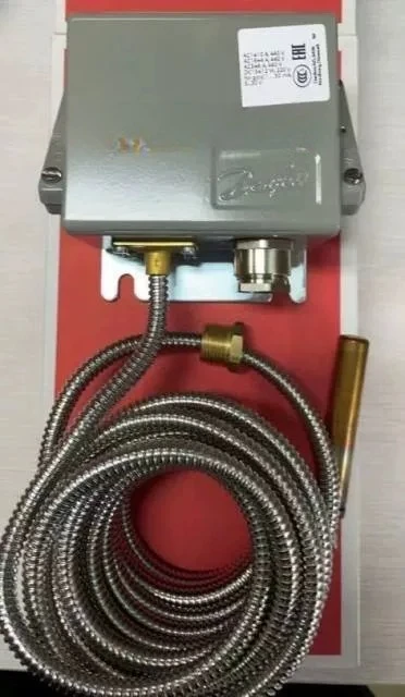 Danfoss Danfoss temperature switch KPS76 060L311266 controller original spot direct sales