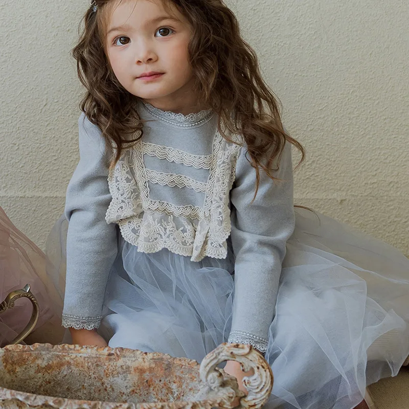 2025Winter Strawberry Shan Girls' Lace Trim Mesh Princess Dress with Thickened Fleece for Girls